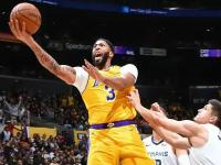 米兰体育官网-NBA东部劲旅交锋，湖人击败凯尔特人夺冠