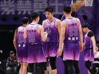 米兰体育官网-北京男篮对阵大连队，全队备战意志坚定(北京男篮对阵大连队,全队备战意志坚定不移)