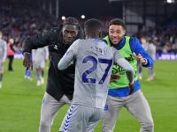 米兰体育官网登录入口-talkSPORT：埃弗顿寻求免签富勒姆边卫泰特，沃克加盟前景悬了