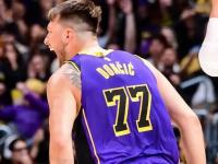 米兰体育登录-29支球队都问一遍！湖人与太阳谈中锋理查兹，病号罗威也是目标！的简单介绍