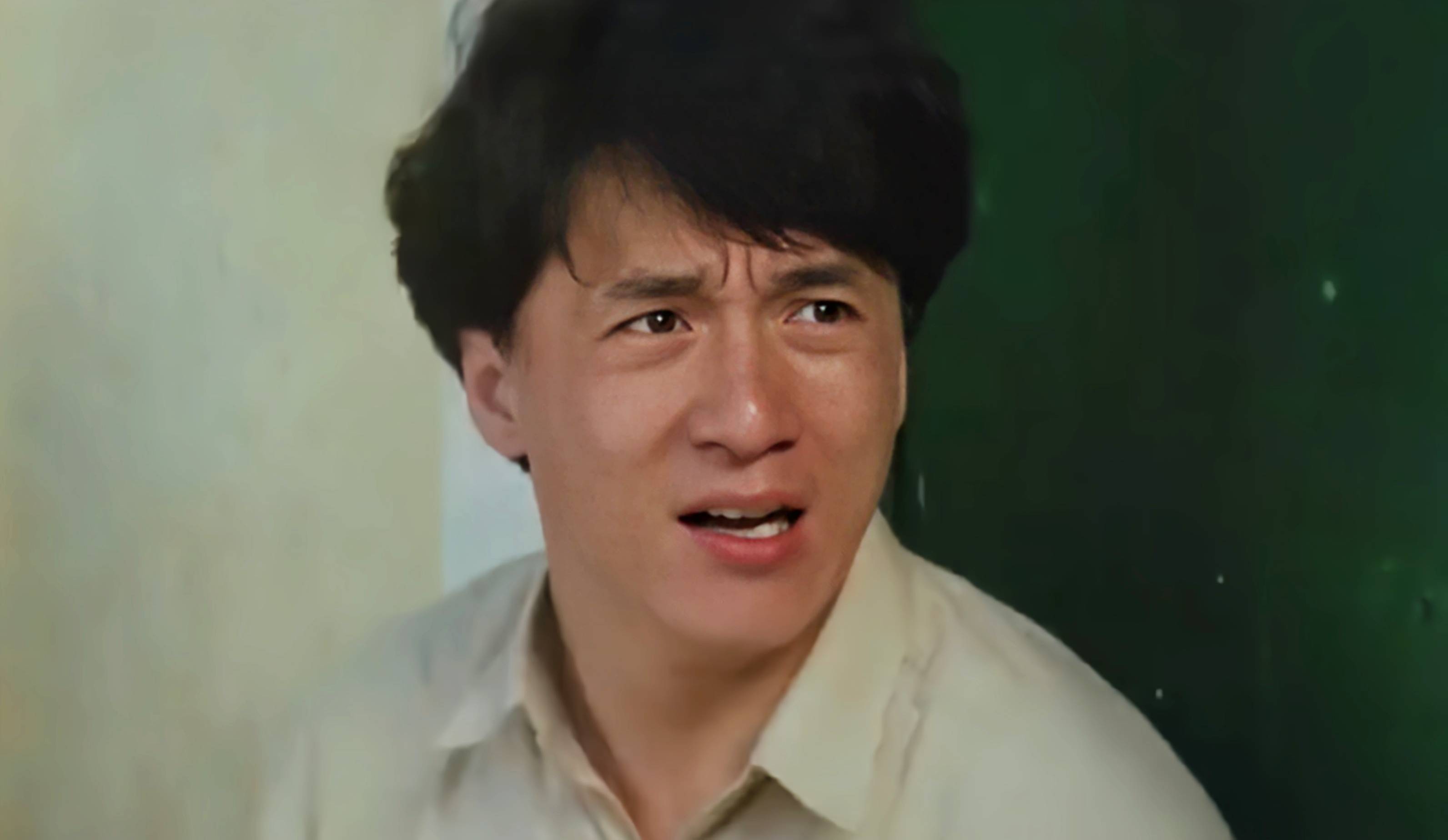 惊险对抗！国际足坛两队搏命比拼