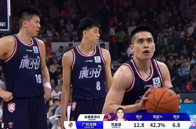 北京男篮战胜广州队，表现抢眼场场取胜的简单介绍