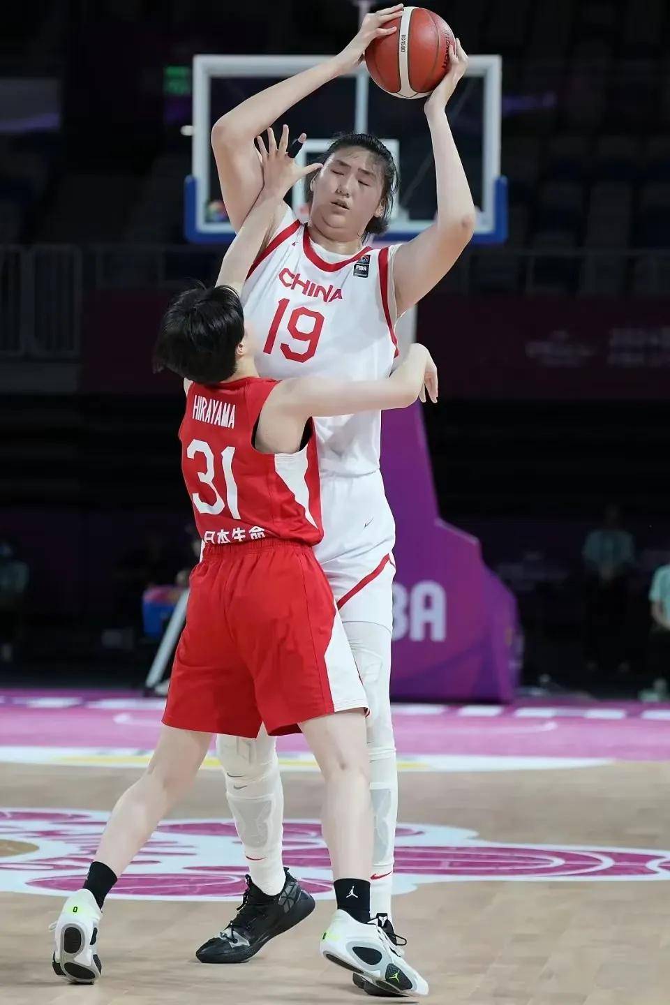 国家队大赛首秀！张子宇13分末节双塔让人期待