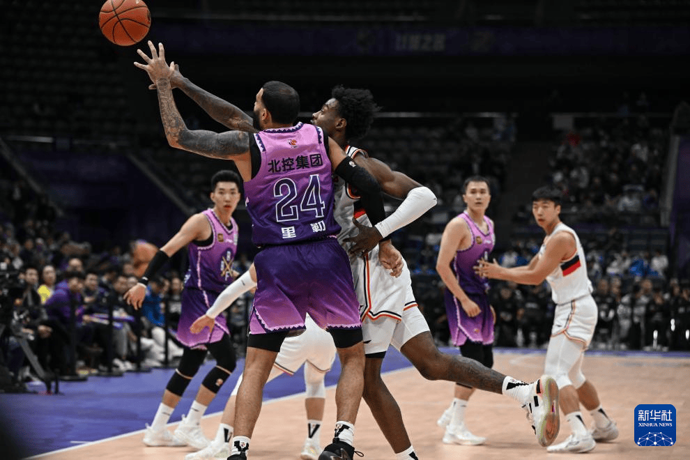 包含常规赛场均124分7篮板，沈梓捷23-24赛季集锦的词条