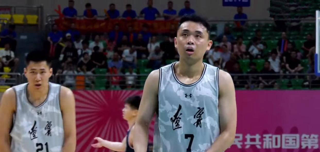 杰伦威的表现令人难以置信整场他都火力全开的简单介绍